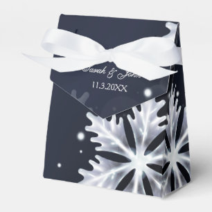 Blume in Marine und Silber Geschenkschachtel