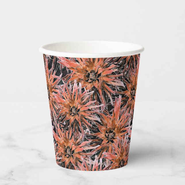 Blume in Orange und Braun. Pappbecher (Vorderseite)