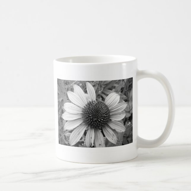 Blume in Schwarzweiß Kaffeetasse (Rechts)