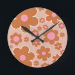 Blume Market Dublin Retro Blume farbenfroh Runde Wanduhr<br><div class="desc">Blume Markt Dublin: abstrakte Blumenkunst - Retro-Blume drucken - Erdtöne / Beige und Rosa.</div>