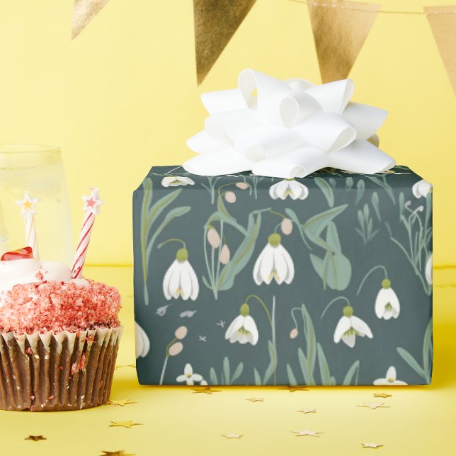 Blume mit weißem Schneefall Geschenkpapier (Geburtstagsparty)