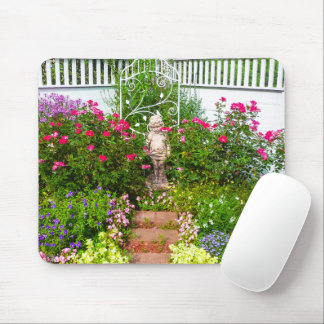Blume Mousepad