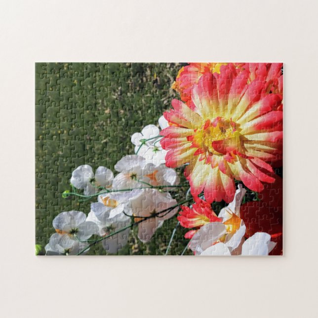 Blume Puzzle aus orangefarbenem und weißem Puzzle (Horizontal)