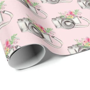 Blume und Kamera in Rosa Geschenkpapier