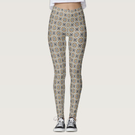 Blume und Leggings aus Blau, Tan und Creme