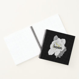 Blume "White Gardenia" auf dem Schwarz-Weiß-Polka- Notizbuch