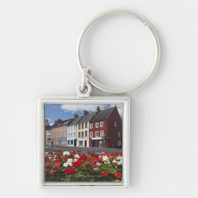 Blumen entlang einer Straße in einem Wohnbereich Schlüsselanhänger (Vorne)