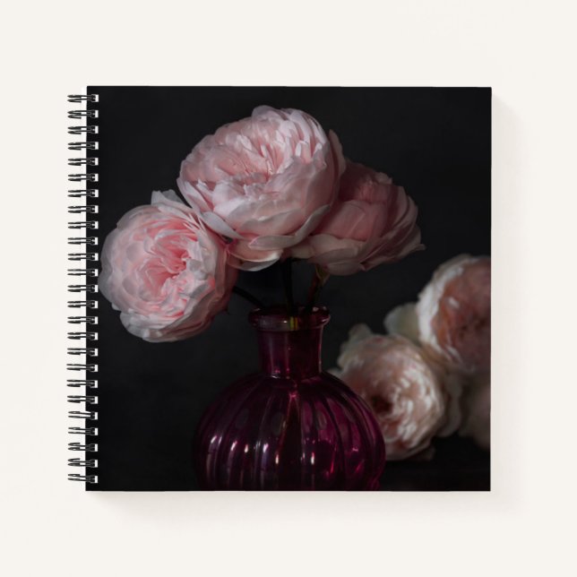 Blumen | Pellrosafarbene Erdnüsse in Vase Notizbuch (Vorderseite)