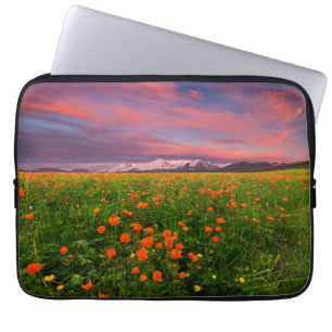 Blumen Wildblume Felsschneebedeckte Berge Laptopschutzhülle