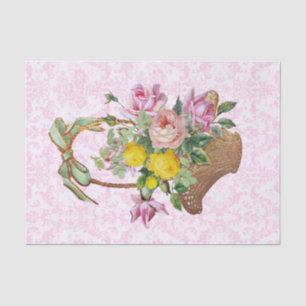 BlumenDamast und rosa Rosen im Korbgeflecht Seidenpapier