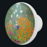 Blumengarten (Gustav Klimt) Keramikknauf<br><div class="desc">Dieses Design zeigt ein Gemälde des österreichischen Künstlers Gustav Klimt (1862-1918). Es ist eine Darstellung eines wunderschönen Blumengartens im typisch impressionistischen Stil Klimts. Die Blume sehen fast so aus, als wären sie überfüllt, und es ist unmöglich, sich von ihrer Schönheit nicht zu überwältigen. Die ursprüngliche Arbeit wurde 1907 abgeschlossen und...</div>