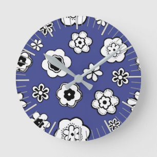 Blumengarten in Blue Bayou Runde Wanduhr