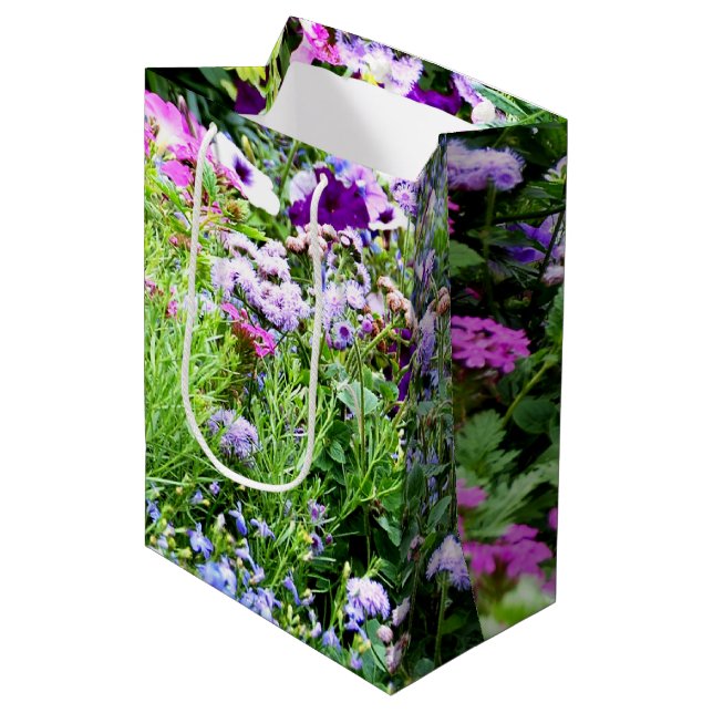 Blumengarten Mittlere Geschenktüte (Vorderseite Schrägansicht)