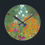 Blumengarten von Gustav Klimt Vintag Runde Wanduhr<br><div class="desc">Bauerngarten / Blumengarten / Vintager Hütte-Garten,  1905 von dem österreichischen Symbolik- und Jugendstilkünstler Gustav Klimt (1862-1918) gemalt</div>