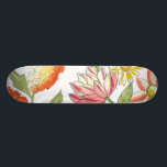 Blumengartendesign mit weißem Hintergrund Skateboard<br><div class="desc">Dieses Blumengarten-Design mit auffallend hellen Farbtönen und einem hellen,  hellen Hintergrund macht die Blume noch interessanter. Ein phantastisches Bild,  das jedem Zimmer Farbe und Schönheit verleihen kann. Kaufen Sie es für sich selbst,  oder geben Sie es einem Lieben als Geschenk!</div>