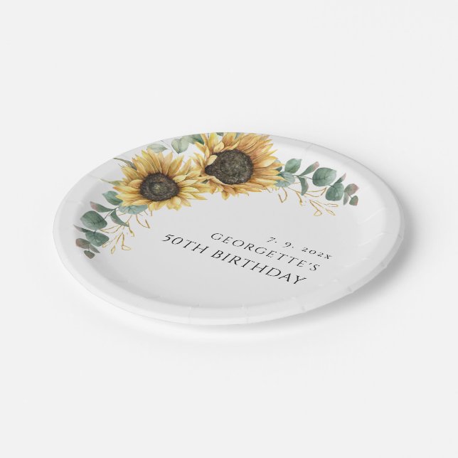 Blumengrün 50. Geburtstag Pappteller (Schrägansicht)
