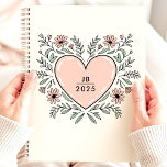 Blumenkohl 2025 Monogramm Planer<br><div class="desc">Liebe und Organisation mit diesem bezaubernden Planer, der ein herzförmiges Blumendesign aufweist. Personalisieren Sie es mit Ihrem Monogramm für eine einzigartige und herzliche Touch. Dieser Planer eignet sich hervorragend für den behalt von Terminen, Terminen und all Ihren wichtigen Terminen im Jahr 2025. Mit seinem schönen Design und dem reichhaltigen Schreibraum...</div>