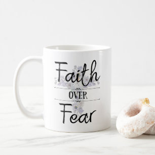 Blumenkreuz mit Christlicher Tasse