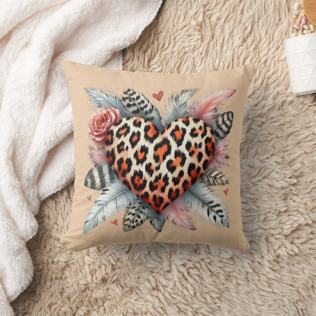 Blumenleopard Herzvalentinstag Kissen (Von Creator hochgeladen)
