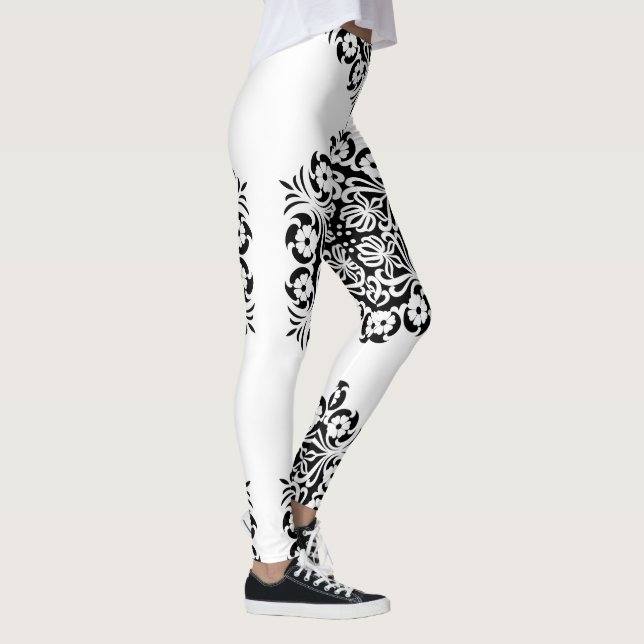 BlumenMandala in Schwarz und Weiß Leggings (Rechts)