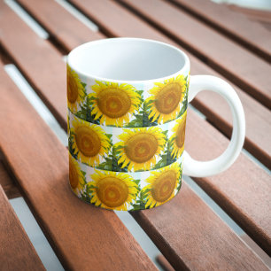 Blumenmuster aus Gelbblütenmuster Tasse