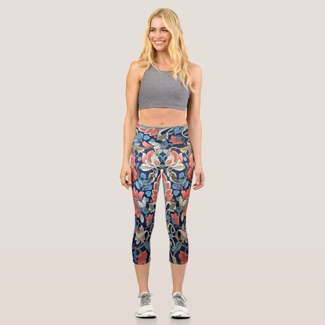 Blumenmuster von Ratti_Creative_Arts Capri Leggings (Vorderseite)