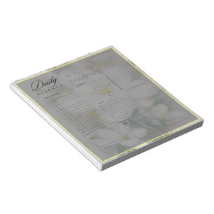 Blumenrand leeres universelles Tagesplanblatt Notizblock