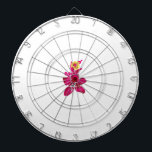 Blumenstil, ArtyClick Crimson, Light Gold Dartscheibe<br><div class="desc">Der Nervenkitzel des Spiels. Die Spannung in der Luft. Der Moment, in dem der Dart Ihre Fingerspitzen verlasst, mit dem Ziel, perfekt zu sein. Jedes Dartboard erzählt eine Geschichte - von feierlichen Siegen, entzündeten Rivalitäten und Fähigkeiten, die über unzählige Würfe geehrt wurden. Ob Sie ein erfahrener Spieler sind, der das...</div>