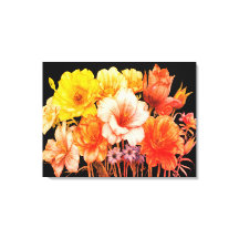 Blumenstrauß aus gelben Blüten an einer Wand
