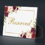 Blumenstrauß-Hochzeitstisch reserviert 12x18 Fotoplatte<br><div class="desc">Aquarellfarben Bläserburgundy Marsala Gold Hochzeit Reserviert 12x18 Table Plaque</div>