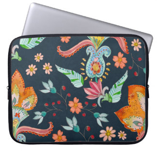 Blumenzauber: Aquarellfarbene Blume Laptopschutzhülle