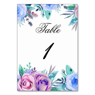 Blumige Hochzeitstisch-Nummer. Blaue violette Blum Tischnummer