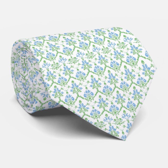 Blumiges weiß blau grünes Halstuch Krawatte (Gerollt)