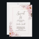 Blush Blumenrahmen Sweet 16 Geburtstag Einladung<br><div class="desc">Blush Bloral Frame Sweet 16 Geburtstag Einladung Bohemisch florale süße 16 Geburtstagsfeier in verschiedenen Farbtönen von Rosa oder Rosa mit zwei schönen blütenfarbenen oder rosa Blumenarrangements und einem feinen Rahmen auf einem sehr blassrosa Hintergrund. Dieses hübsche 16-Geburtstags-Einladungs-Design ist ideal für jemanden, der eine moderne, blumensüße 16-Einladung in Rosa und einem...</div>