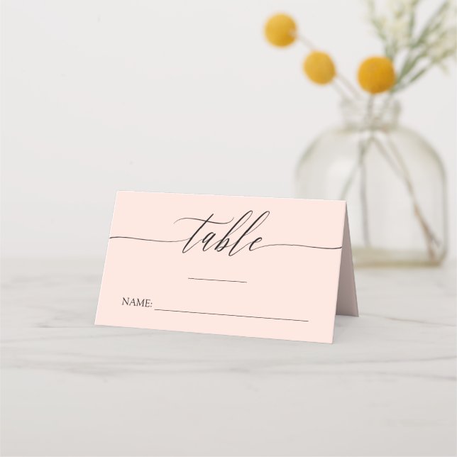 Blush Delicate Calligrafy Names & Wedding Date Platzkarte (Vorderseite)