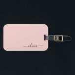 Blush Dusty Pink Girly Script Monogram Name Modern Gepäckanhänger<br><div class="desc">Blush Dusty Pink Monogram Fügen Sie Ihre eigene Name Script Gepäcktasche Tag Die Tasche Tag macht den perfekten süßen 16 Geburtstag,  Hochzeit,  Brautparty,  Babydusche oder Junggeselinnen-Abschied Geschenk für jemanden,  der ihr Zimmer in Stil dekoriert.</div>