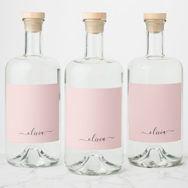 Blush Dusty Pink Modern Script Girl Monogram Name Alkoholflaschenetikett (Flaschen)