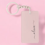 Blush Dusty Pink Modern Script Girl Monogram Name Schlüsselanhänger<br><div class="desc">Blush Pink - Dusty Pink Simple Script Monogram Name Schlüsselanhänger. Das macht den perfekten 16 Geburtstag,  Hochzeit,  Brautparty,  Jubiläum,  Babydusche oder Junggeselinnen-Abschied Geschenk für jemanden,  der Lieben glamourösen Luxus und schicke Stile.</div>