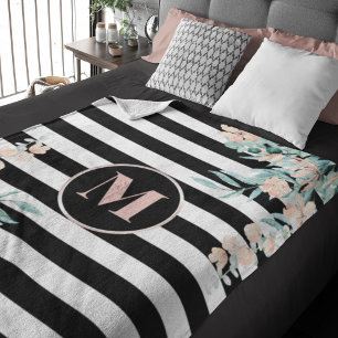Blush Floral auf Schwarz und Weiß Streifen Mit Mon Fleecedecke