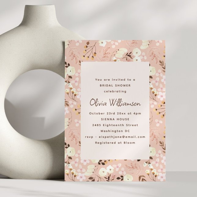 Blush Floral Modern Romantic Bridal Shower Einladung (Von Creator hochgeladen)