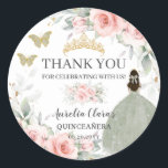 Blush Floral Sage Green Gold Quinceanera Sweet 16 Runder Aufkleber<br><div class="desc">Passende Artikel im Shop erhältlich! c) Das glückliche Cat Studio</div>