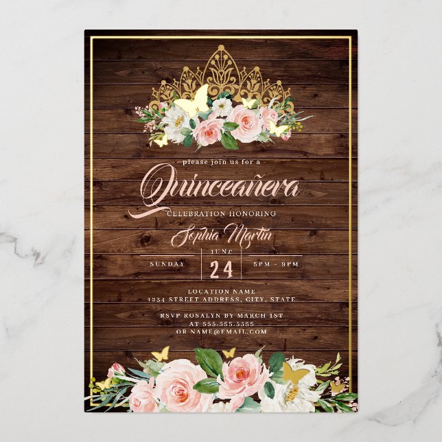 Blush Floral Tiara Rustikales Quinceanera Folieneinladung (Vorderseite)