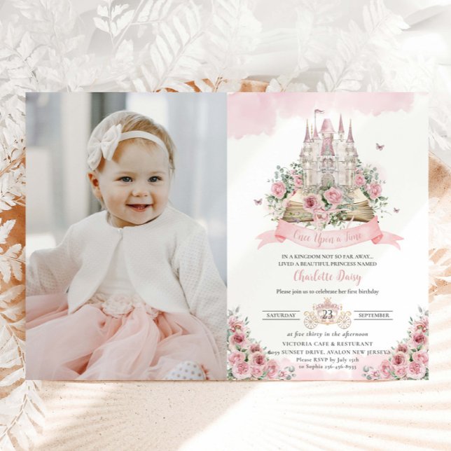 Blush Pink Blumenpracht Burg Burg Storybook Foto Einladung (Von Creator hochgeladen)