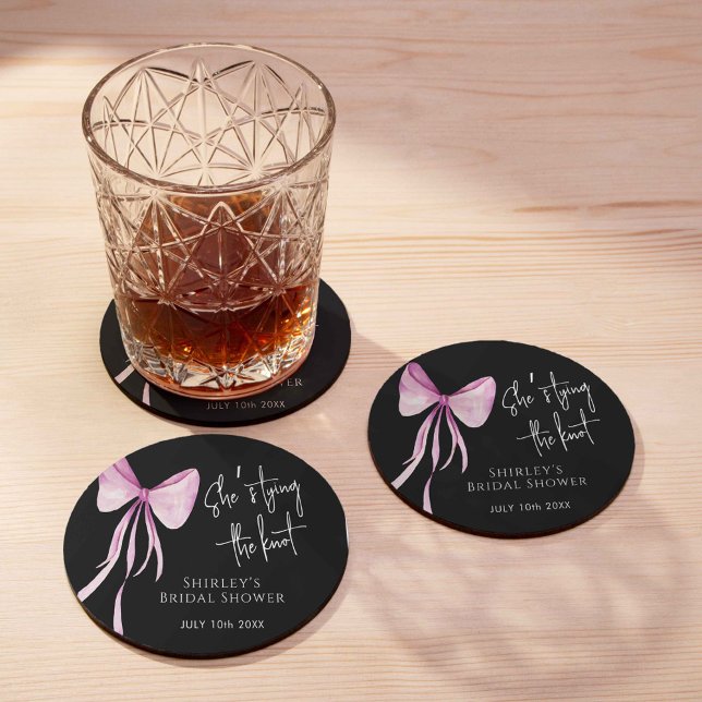 Blush Pink Bow Sie bindet das Brautparty des Knote Runder Pappuntersetzer (Von Creator hochgeladen)