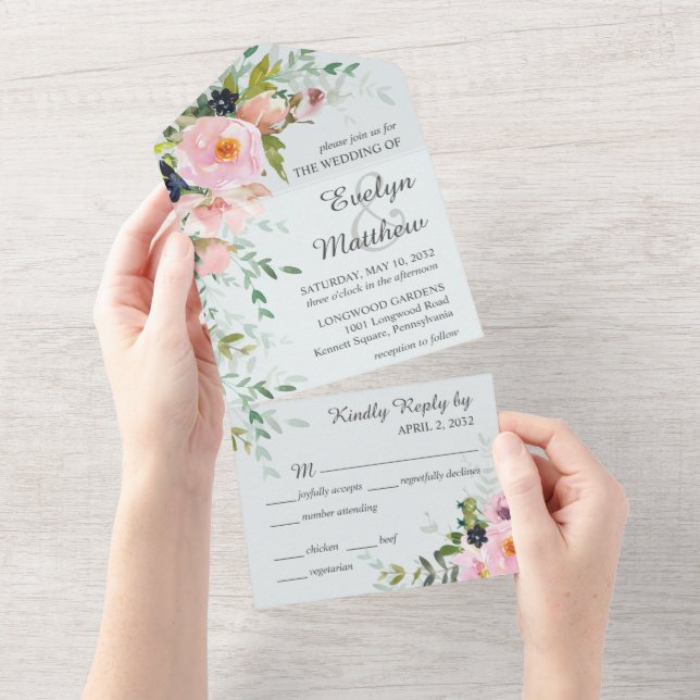 Blush Pink Floral Bouquet auf Light Blue Wedding All In One Einladung (Abreißen)