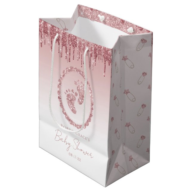 Blush Pink Glitzer Tropfen Babydusche Beutel Mittlere Geschenktüte (Vorderseite Schrägansicht)