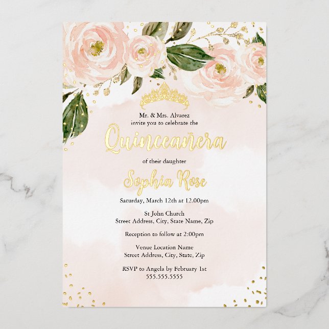 Blush Pink Gold Blume Tiara Quinceanera Folieneinladung (Vorderseite)