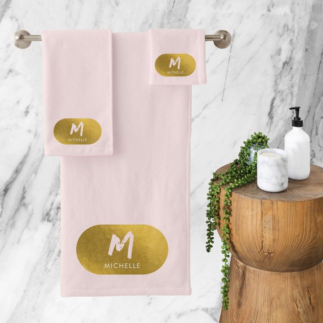 Blush Pink Gold Chic Feminine Monogram Initial Badhandtuch Set (Von Creator hochgeladen)