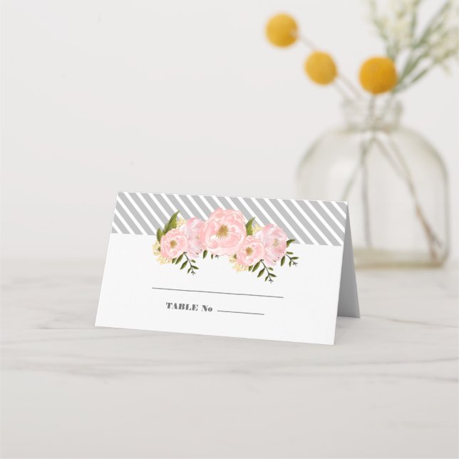 Blush Pink Peonies | Graue Streifen Hochzeit Platzkarte (Vorderseite)