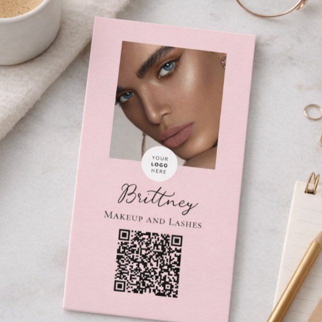 Blush Pink Script Logo QR Code Photo Makeup  Visitenkarte (Von Creator hochgeladen)